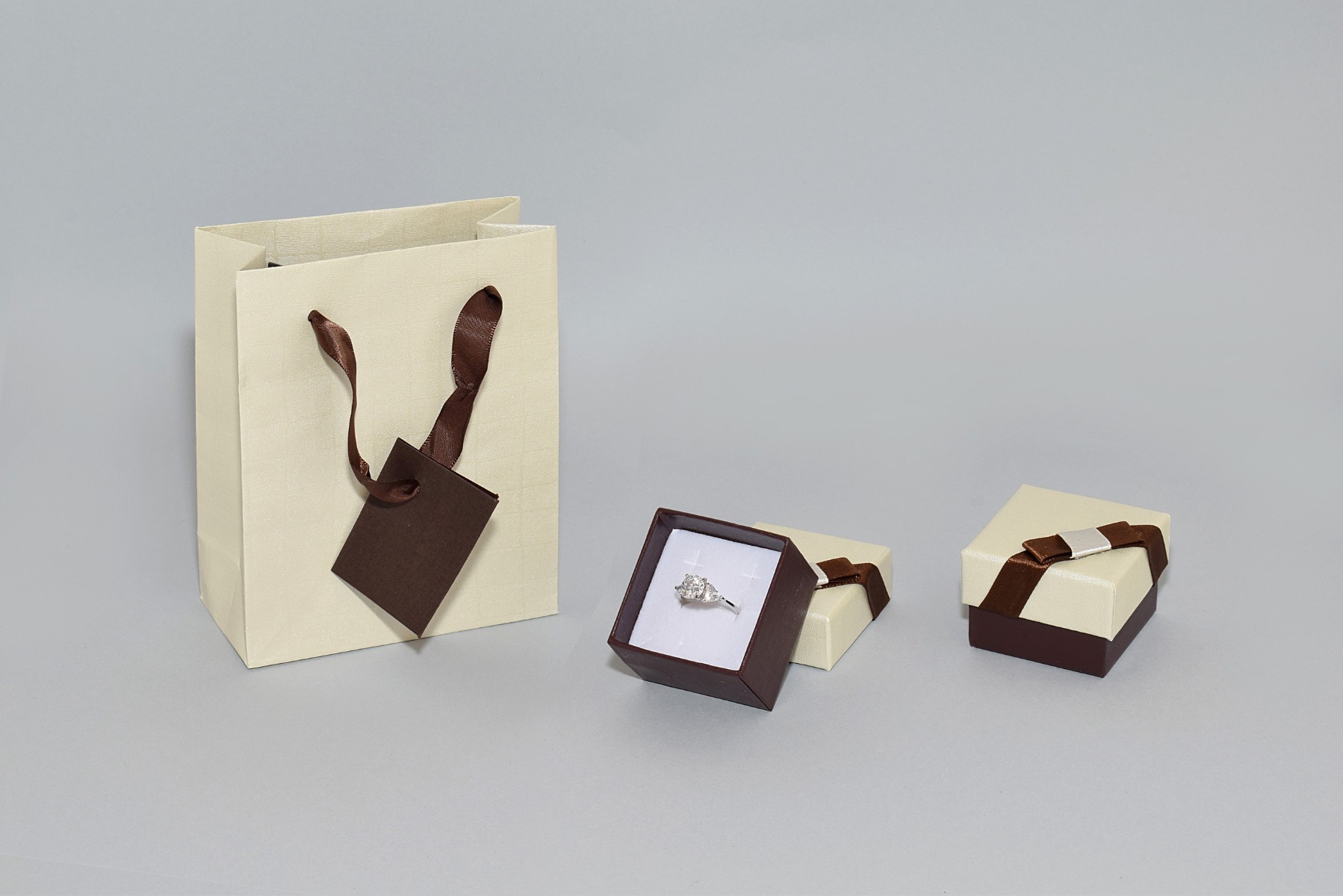 MOANA ASTUCCIO ANELLO + BUSTA