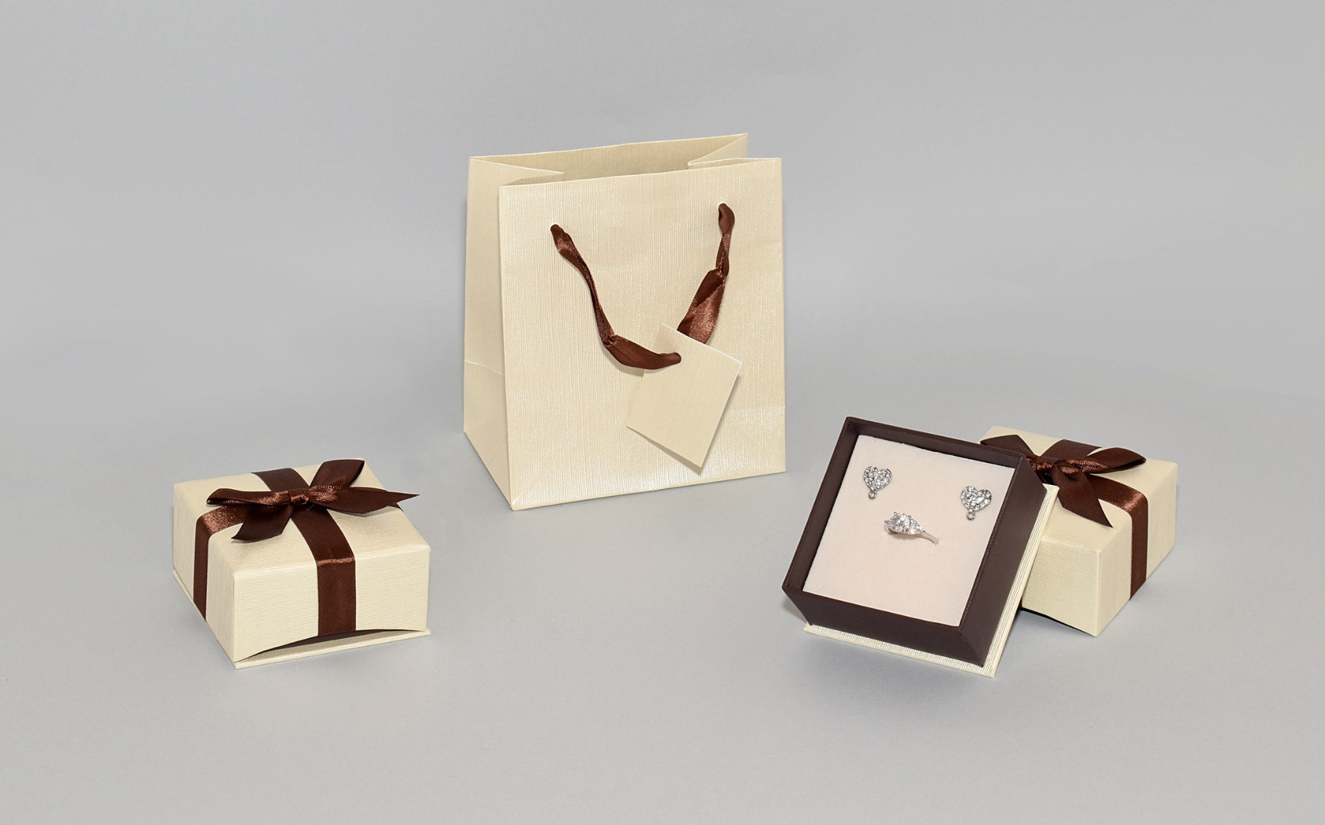 PRA ASTUCCIO 8X8 CON BUSTA