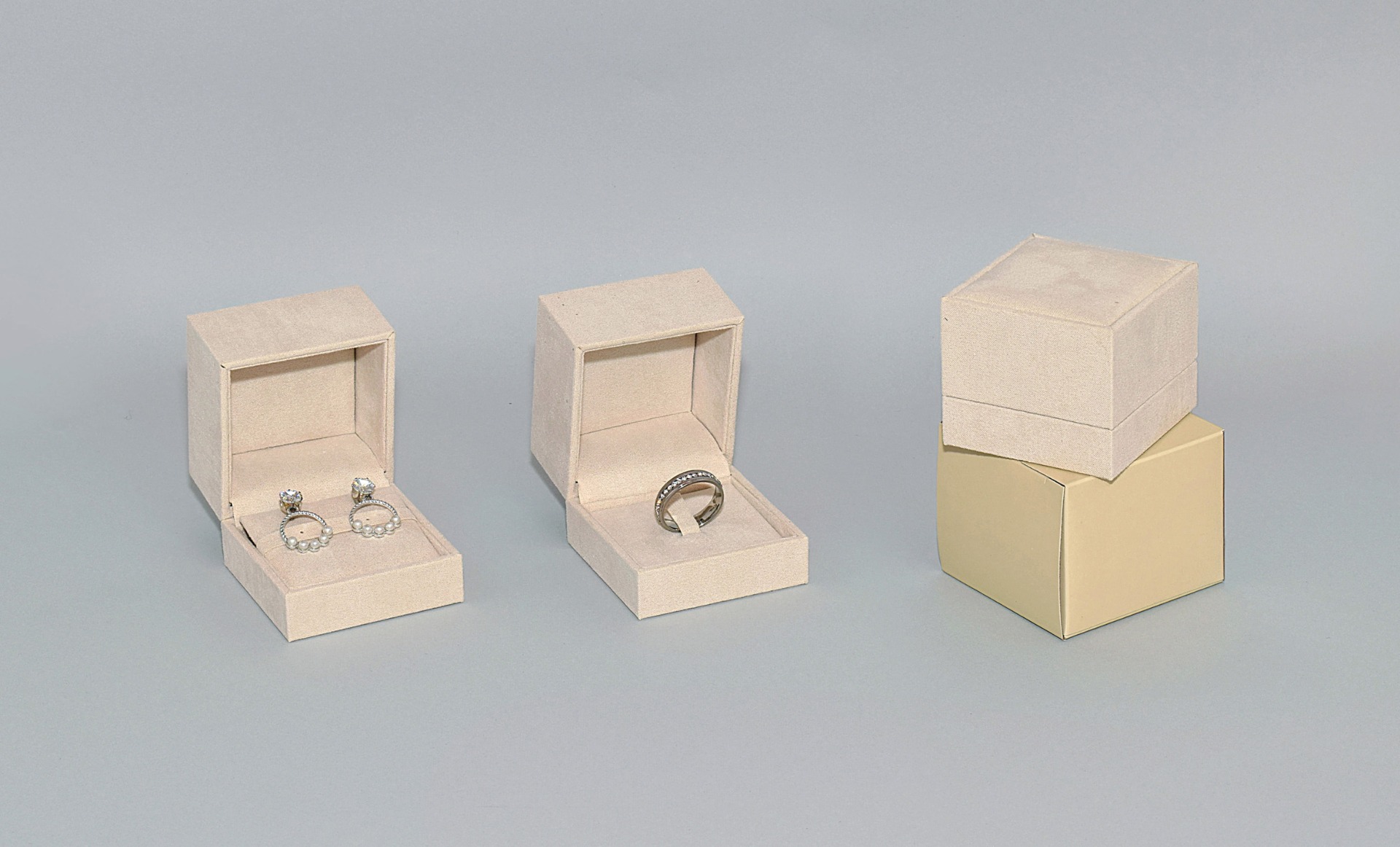 BRAMANTE ASTUCCCIO 7X7 - 2 VARIANTI DI COLORE