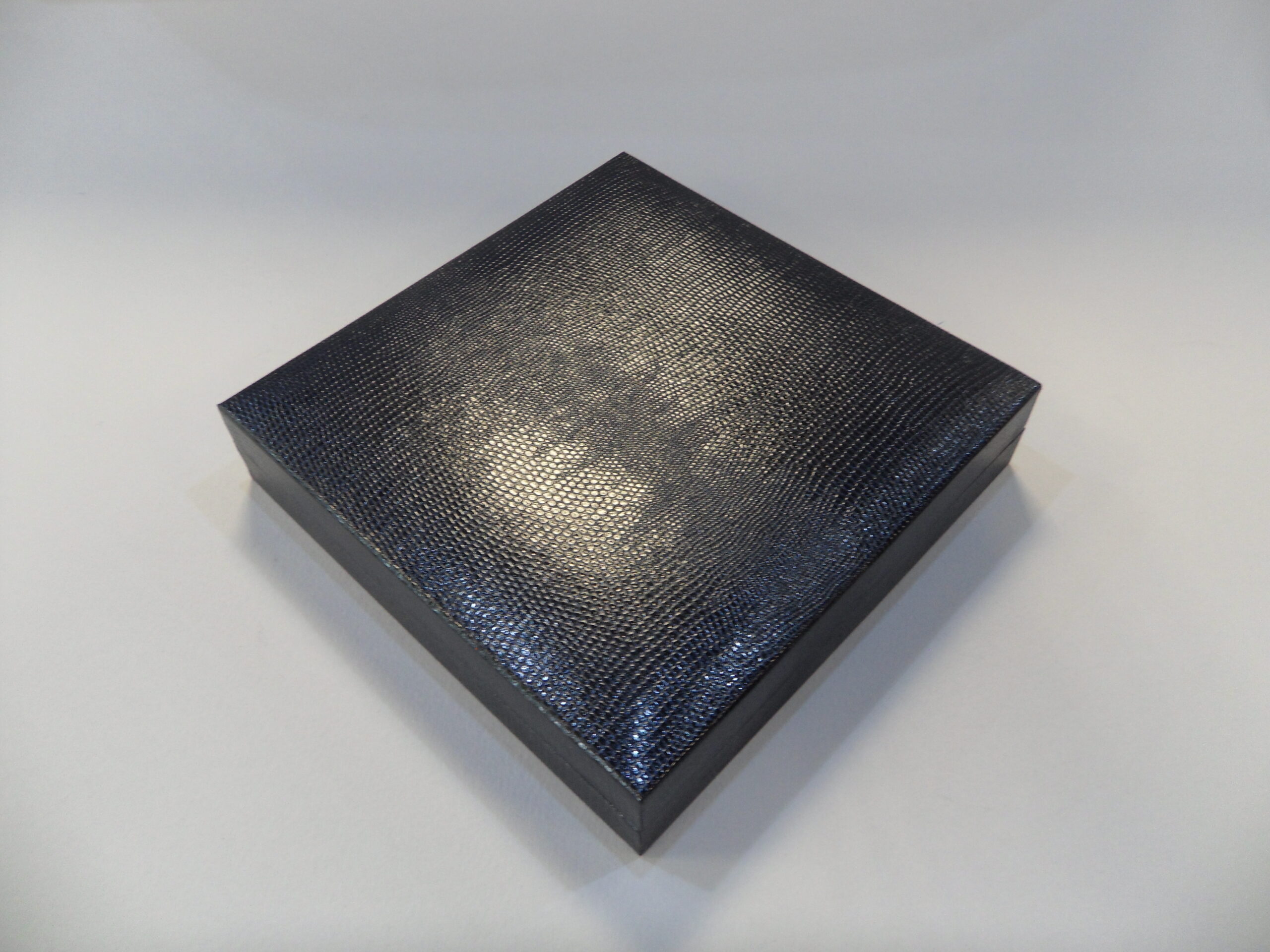 NEOCLASSICA NECKLACE BOX 19X19 - BLUE