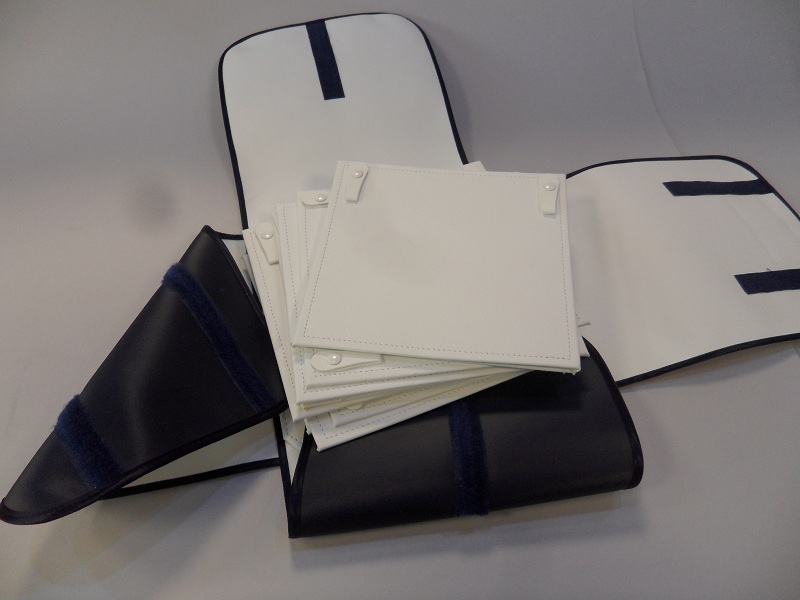 CUSTODIA PER SCHEDE SOVRAPPONIBILI