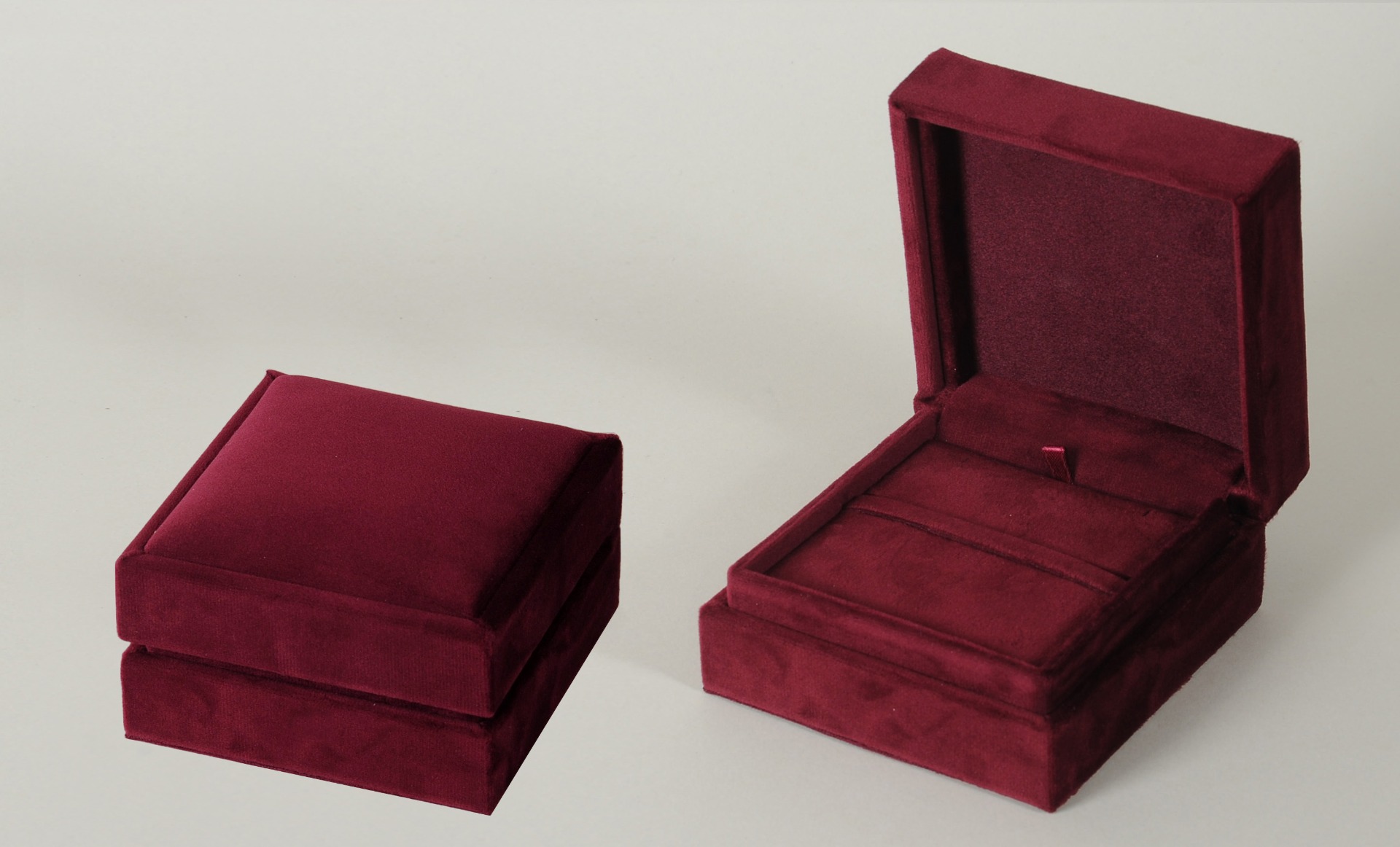 BOLOGNA ASTUCCIO 9X9