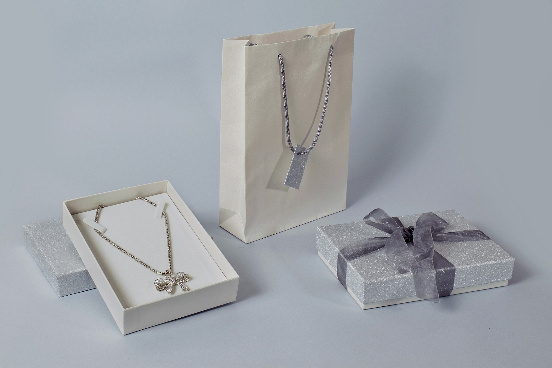 AMALFI ARGENTO / ROSSO ASTUCCIO COLLANA 13X19 + BUSTA-0