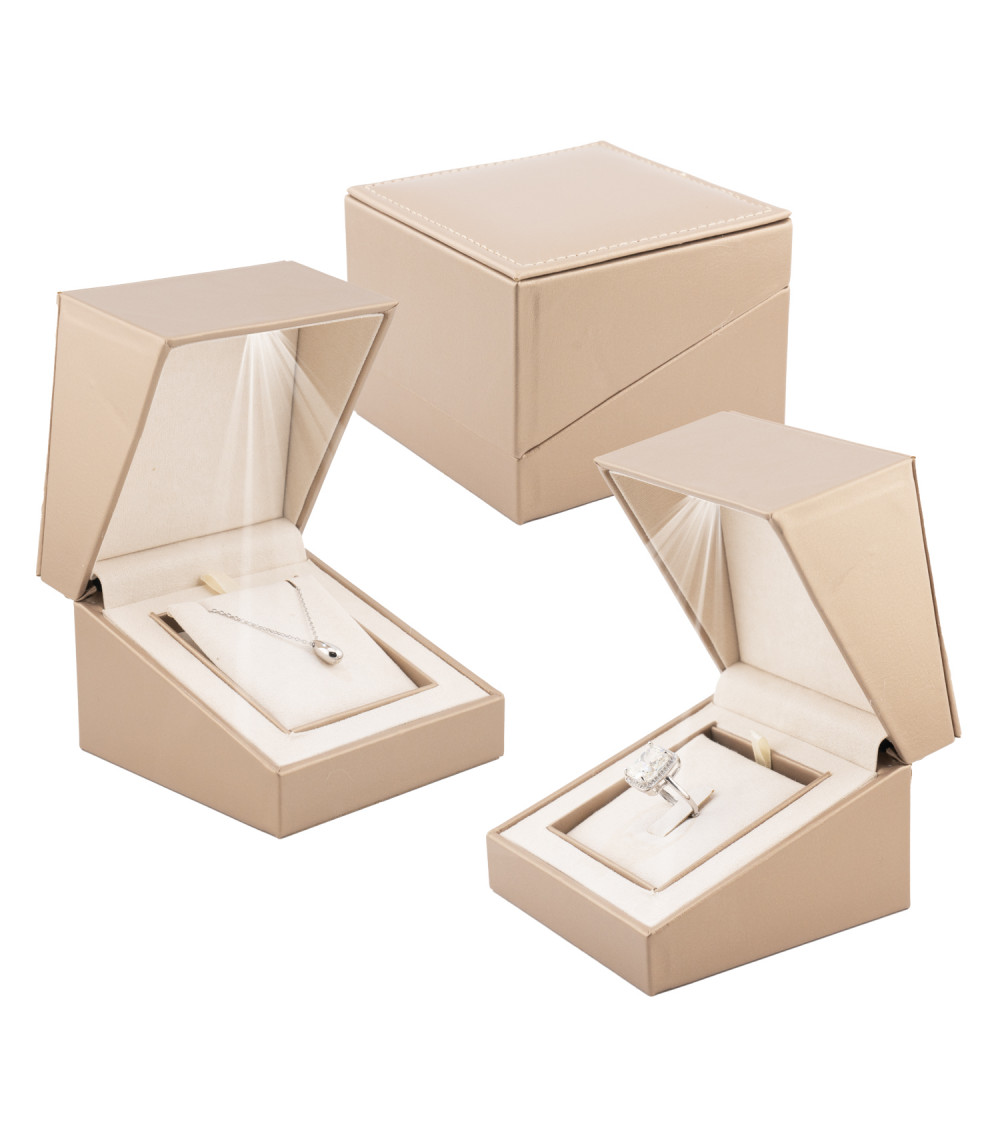 SERIE FERRARA CIONDOLO/ANELLO LED-0