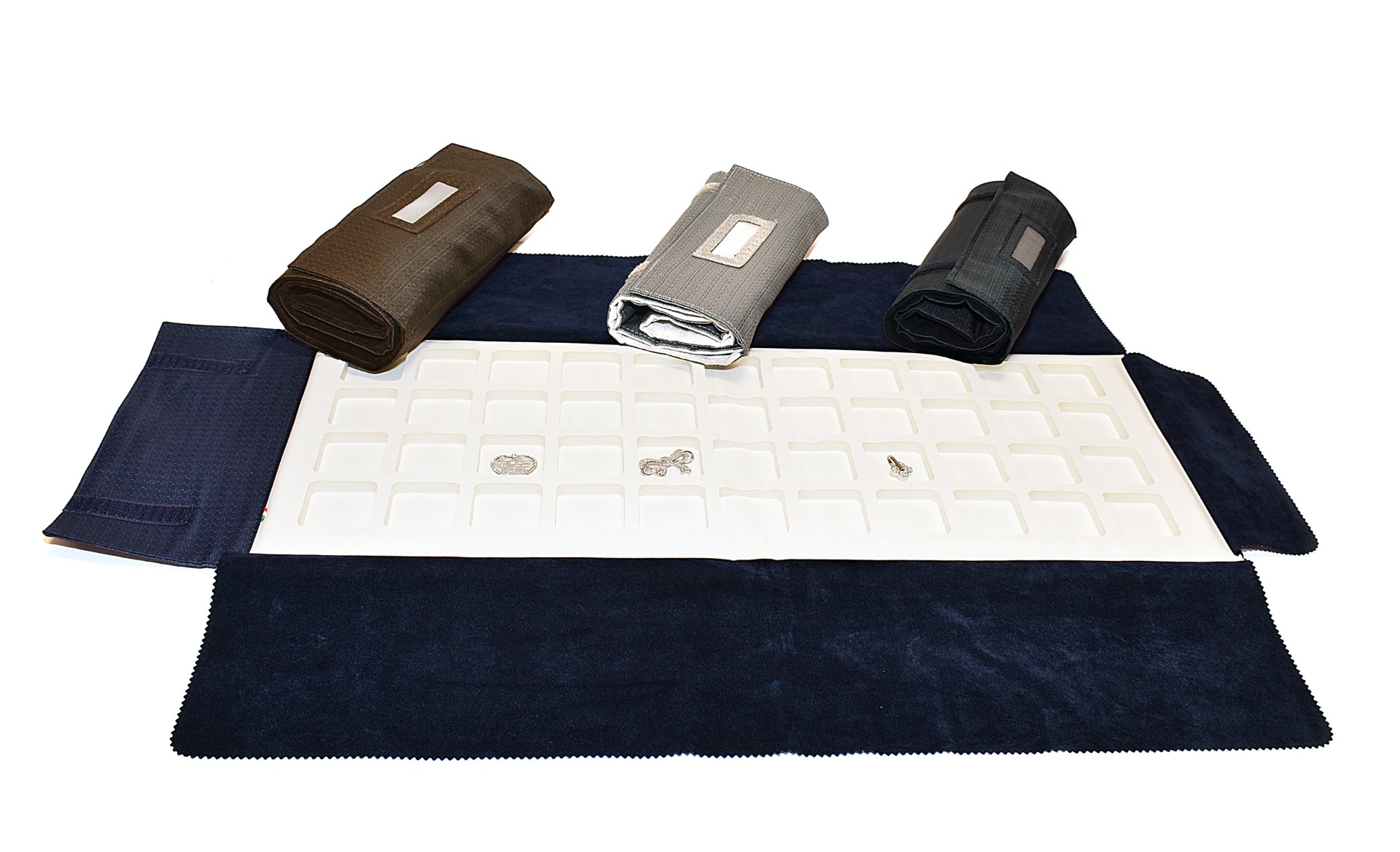 ROTOLO STOFFA GRANDE 44 BUCHE-0