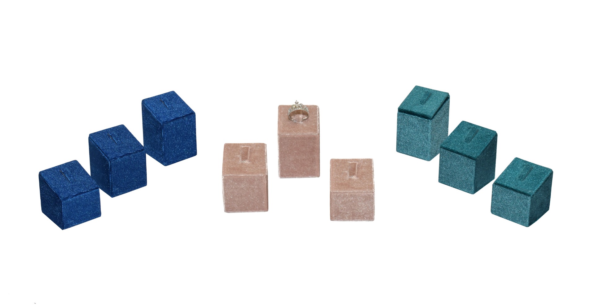 ESPOSITORE PER ANELLI IN CINIGLIA-0